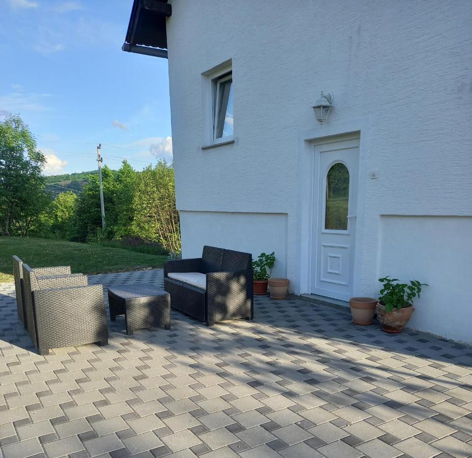 Apartment Sucic Seliste Dreznicko Exterior photo